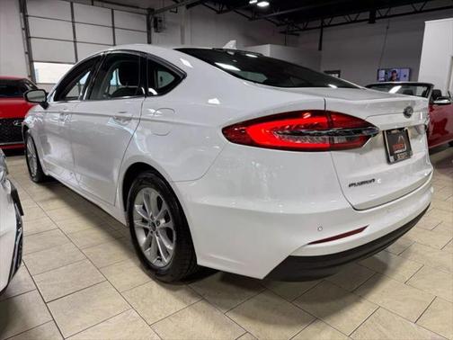 2020 Ford Fusion SE
