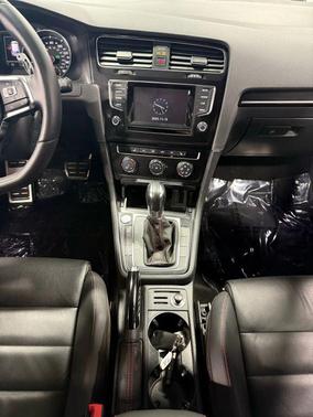 2015 Volkswagen Golf GTI 2.0T Autobahn 4-Door