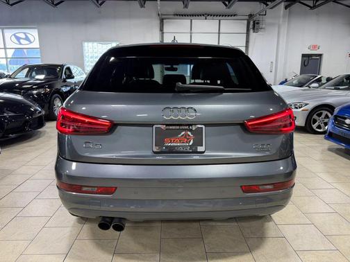 Monsoon Gray Metallic 2017 Audi Q3 2.0T Premium Plus