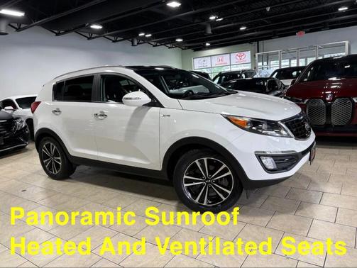 Clear White 2016 Kia Sportage SX