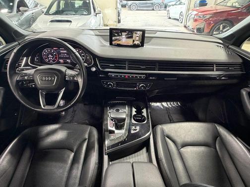 White 2019 Audi Q7 55 Prestige