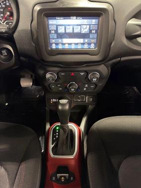 2019 Jeep Renegade Trailhawk