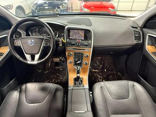 2017 Volvo XC60 T6 Inscription