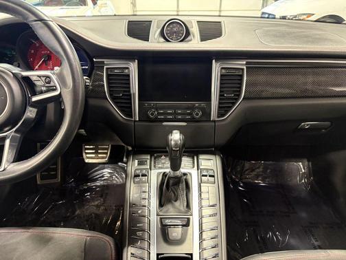 2017 Porsche Macan GTS