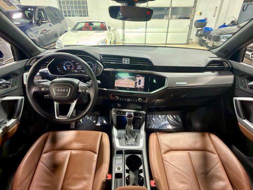 2022 Audi Q3 45 S line Premium Plus