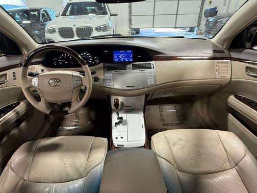 2009 Toyota Avalon XL