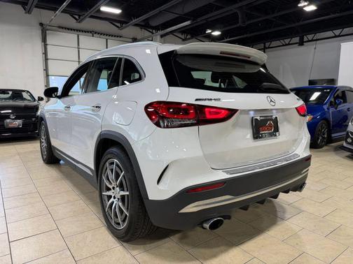 White 2022 Mercedes-Benz AMG GLA 35 4MATIC