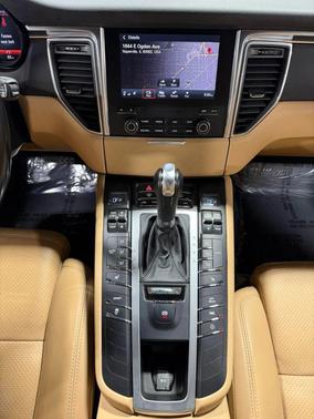 White 2018 Porsche Macan Macan Sport Edition
