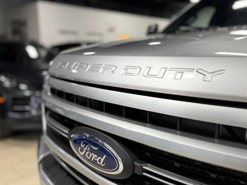 2022 Ford F-350 Lariat