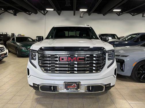 White Frost Tricoat 2024 GMC Sierra 1500 Denali