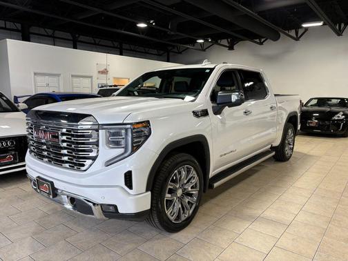 White Frost Tricoat 2024 GMC Sierra 1500 Denali