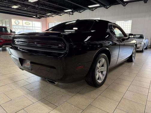 2012 Dodge Challenger SXT