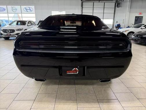 2012 Dodge Challenger SXT