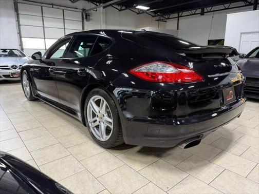 2012 Porsche Panamera 4