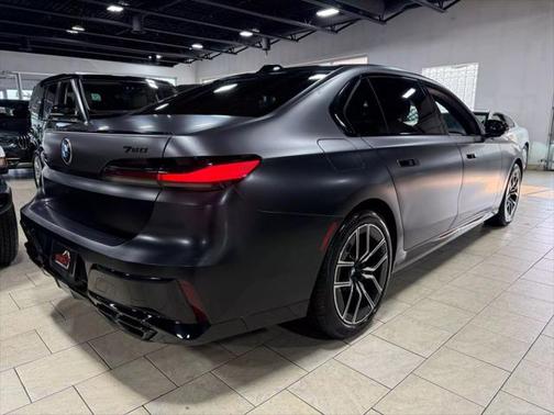 2023 BMW 760 i xDrive
