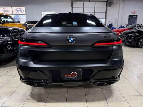 2023 BMW 760 i xDrive