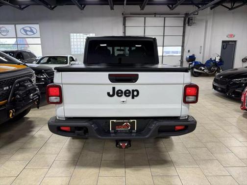 2022 Jeep Gladiator Sport