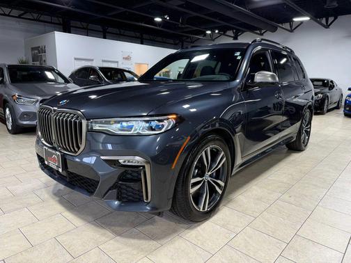 2021 BMW X7 M50i