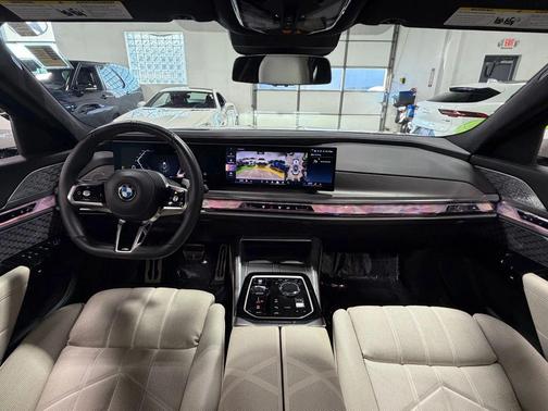 2024 BMW 760 xDrive