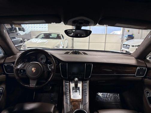 2015 Porsche Panamera 4S Executive