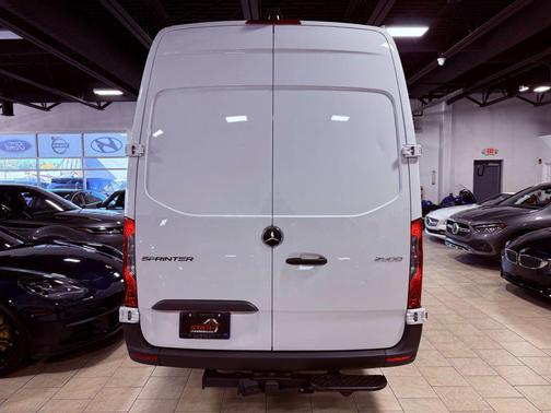 2025 Mercedes-Benz Sprinter 2500 High Roof