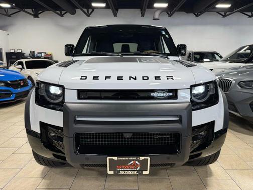 2023 Land Rover Defender 130 X-Dynamic SE
