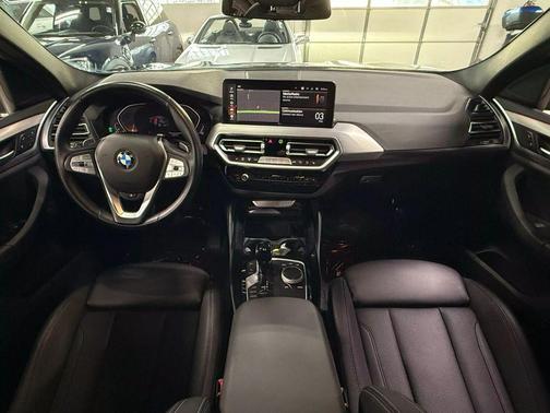 2022 BMW X4 xDrive30i