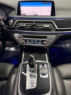 Bemina Grey Amber Effect 2020 BMW 750 i xDrive