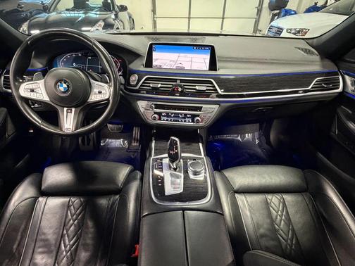 Bemina Grey Amber Effect 2020 BMW 750 i xDrive