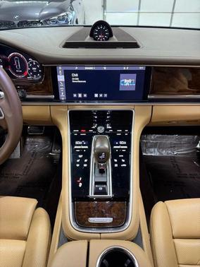 2018 Porsche Panamera 4S