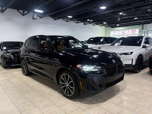 Black 2022 BMW X3 M40i