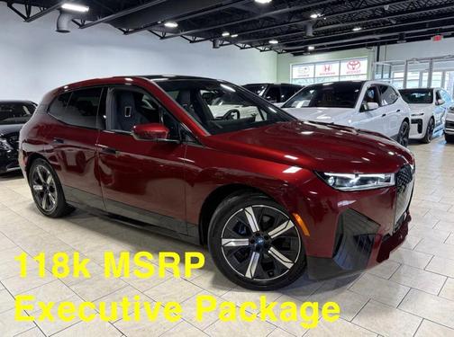 Aventurin Red Metallic 2023 BMW iX M60