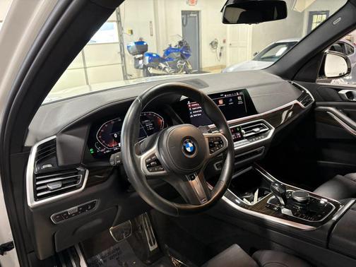 Alpine White 2021 BMW X5 xDrive40i