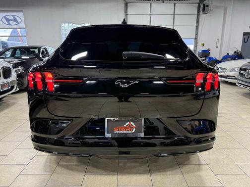 2022 Ford Mustang Mach-E Premium