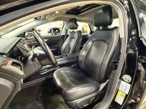 2016 Lincoln MKZ Hybrid Base