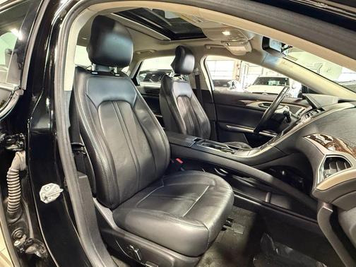 2016 Lincoln MKZ Hybrid Base