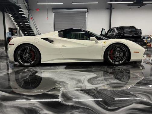 2018 Ferrari 488 Spider Base