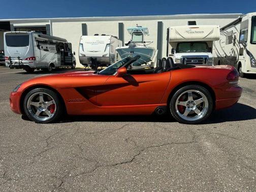 2005 Dodge Viper SRT-10