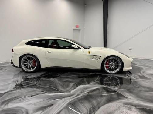 2017 Ferrari GTC4Lusso V12