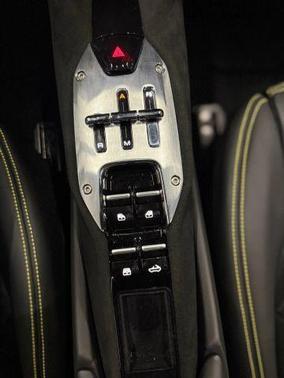 2024 Ferrari 296 GTS Base