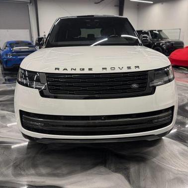 2023 Land Rover Range Rover P530 SE