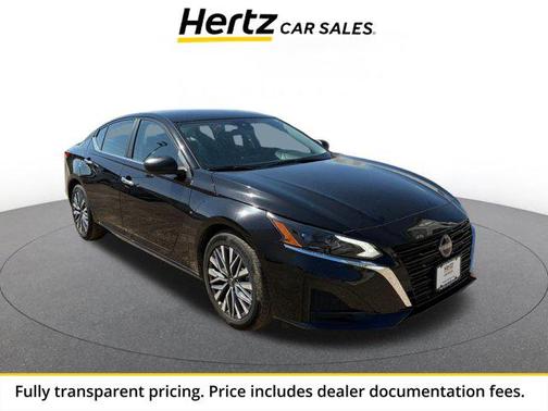 Super Black 2025 Nissan Altima SV FWD