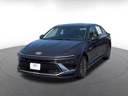 2025 Hyundai SONATA Hybrid SE