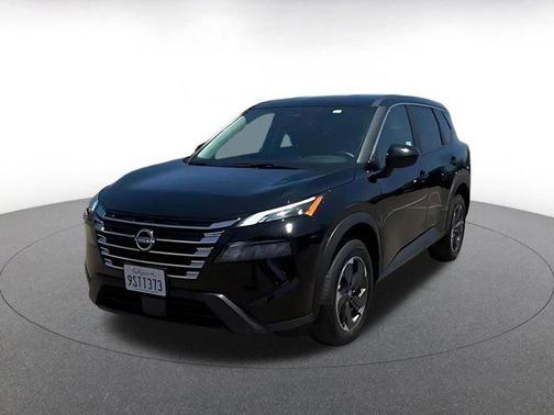 Super Black 2025 Nissan Rogue SV