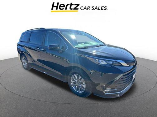 2024 Toyota Sienna XLE