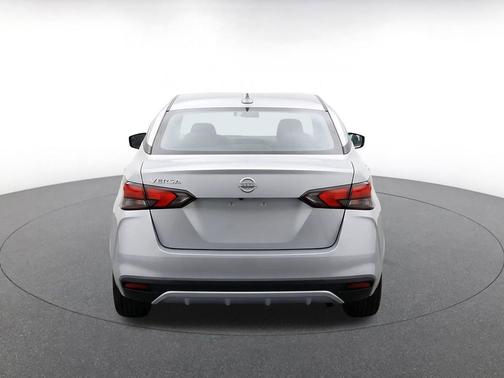 Brilliant Silver Metallic 2025 Nissan Versa 1.6 SV