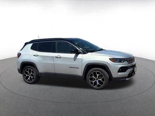 Silver Zynith Metallic Clearcoat 2025 Jeep Compass Limited