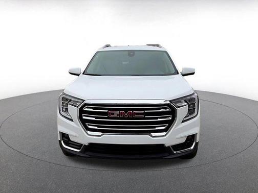 Summit White 2024 GMC Terrain SLT