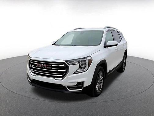 Summit White 2024 GMC Terrain SLT