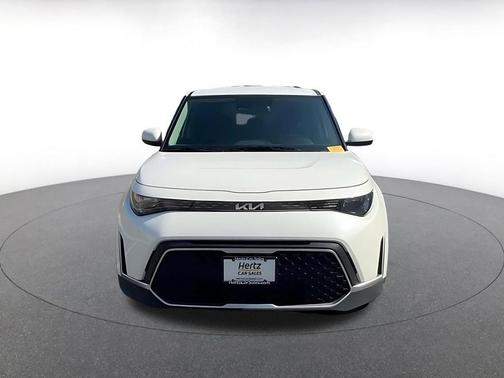Snow White Pearl 2025 Kia Soul LX